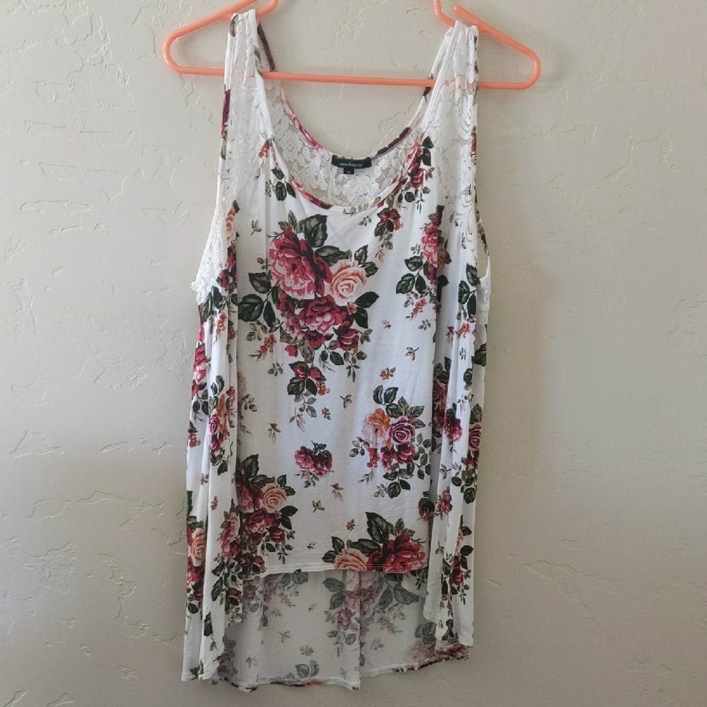 Floral High-Low Sleeveless Blouse